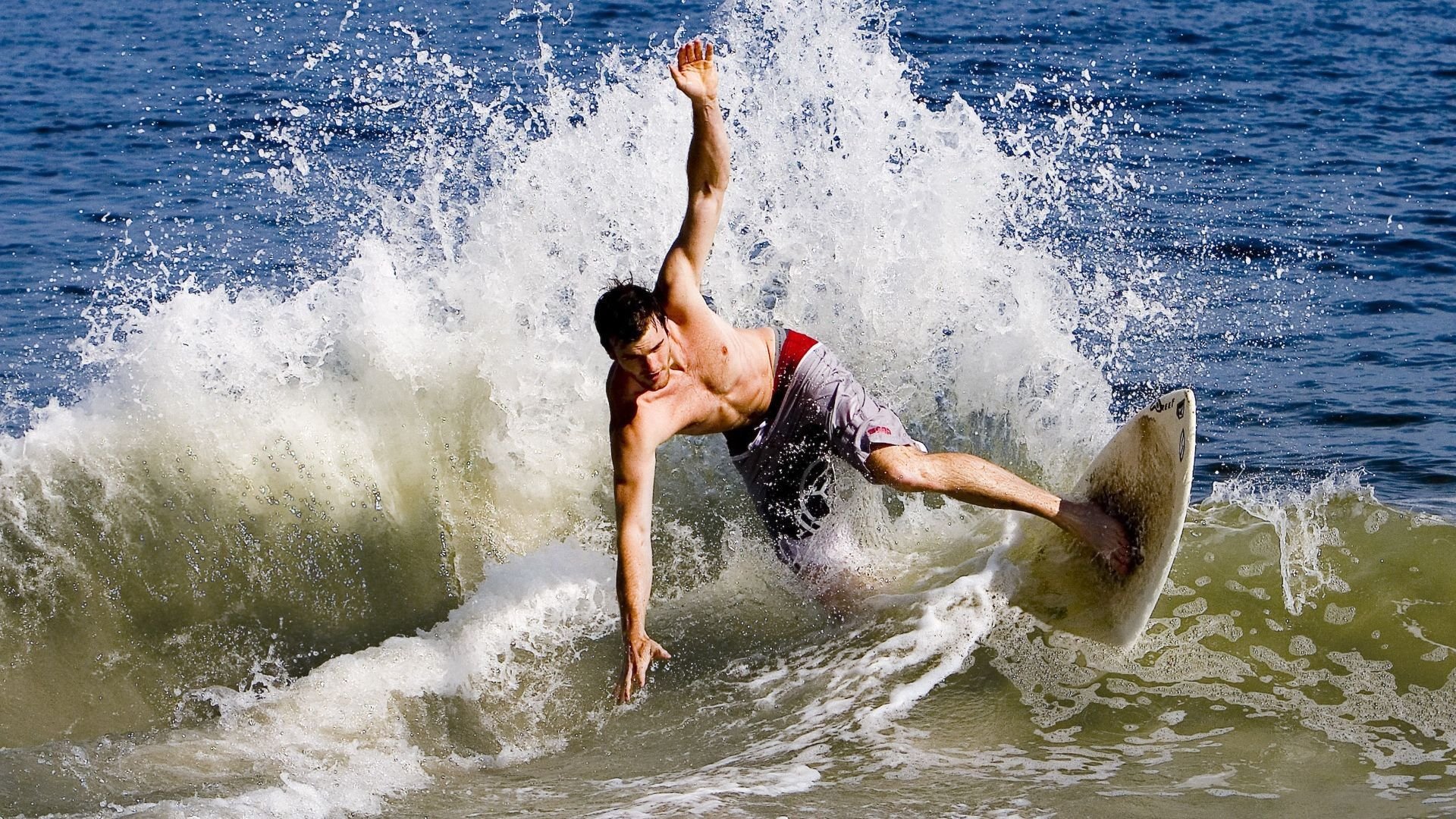 开云体育下载-沙漠奇迹，沙特战术击溃乌拉圭，梅西成关键先生背后的足球革命