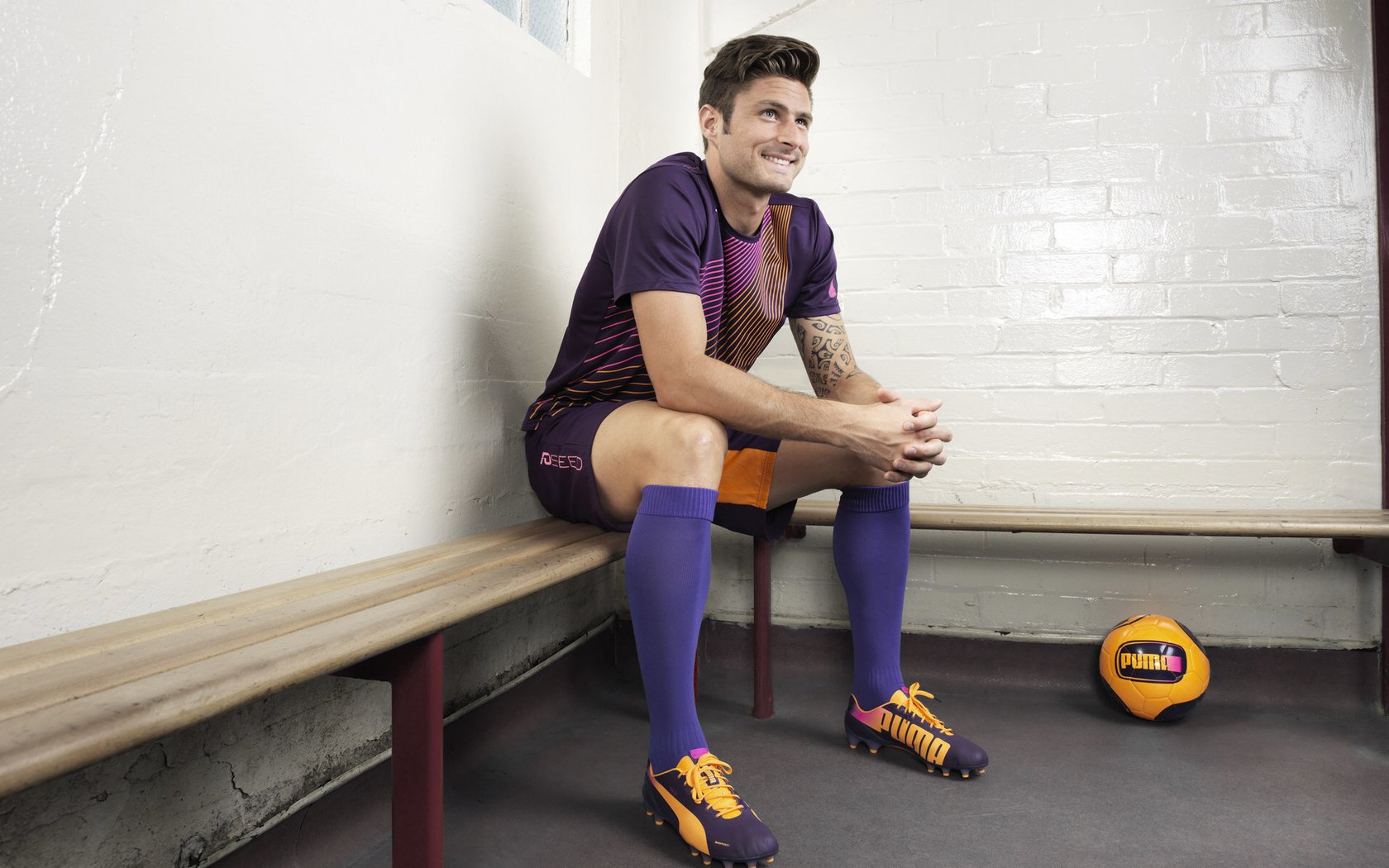 开云体育下载-跨界竞技场,雄鹿血拼掘金之夜,马克西在西甲德比接管比赛